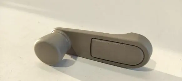 Citroen Xsara Picasso Rear door window winding handle 7366