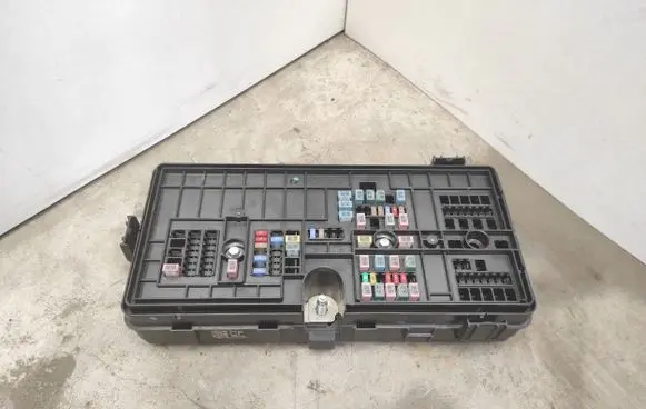Ford Explorer VI Fuse box set L1MT14D068CF
