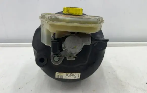 Audi A8 S8 D3 4E Brake booster 4E1612105E