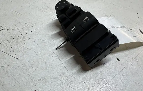 BMW 6 F12 F13 Electric window control switch 9196678