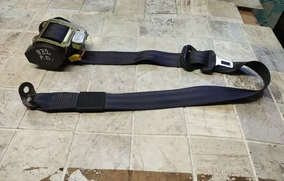 Audi A6 S6 C5 4B Front seatbelt 4B0857706A 560681000A