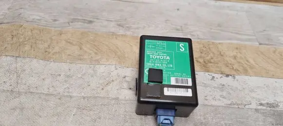 Toyota Auris 150 Door central lock control unit/module 8974002010 61B301000