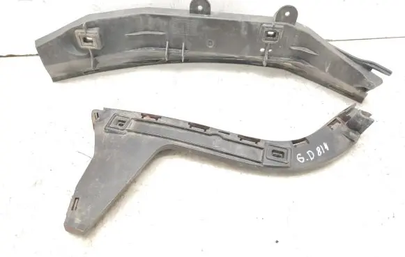 Volvo C70 Rear bumper mounting bracket 09466907 09466905
