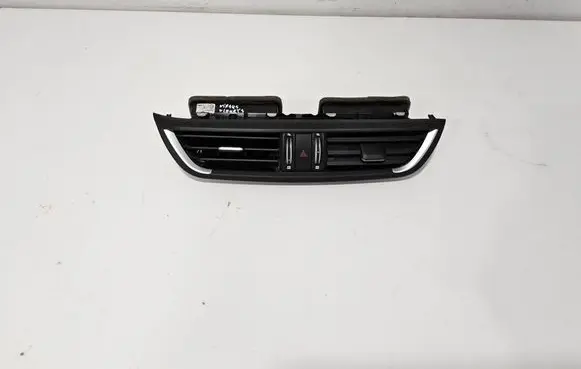 Alfa Romeo Giulia Dash center air vent grill 156138237 156109575 464000934