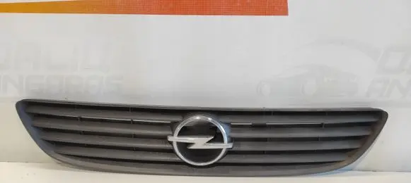 Opel Zafira A Front bumper upper radiator grill 90580679