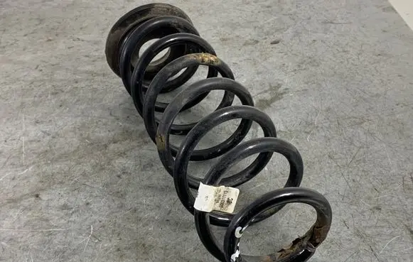 Volkswagen Golf VII Rear coil spring 5Q0511115