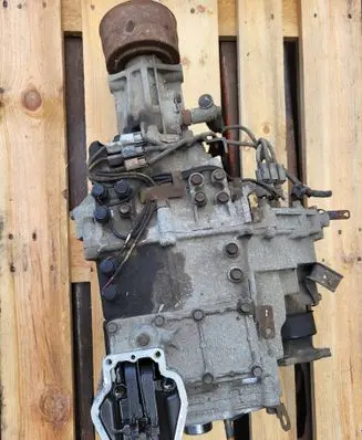 Mitsubishi L200 Gearbox transfer box case 