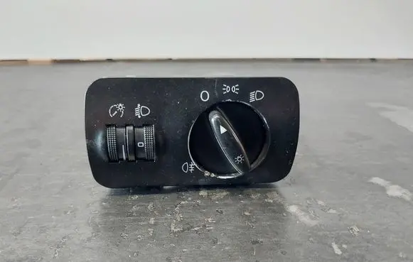 Light switch