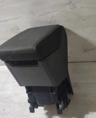 Seat Arona Armrest 