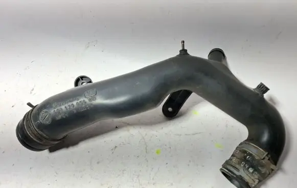 Intercooler hose/pipe