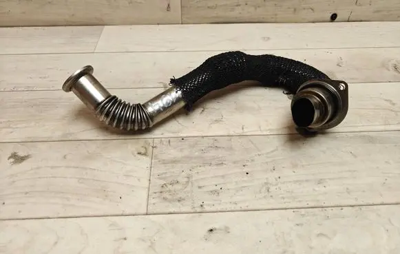 Citroen C4 I Picasso EGR valve line/pipe/hose 9646996980