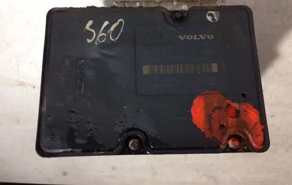 Volvo S60 ABS Pump 8671224
