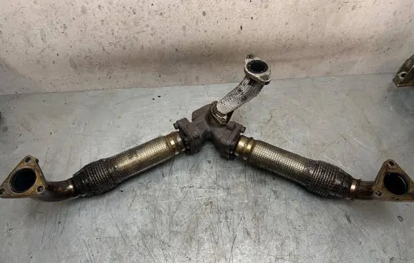 Audi A6 S6 C6 4F Exhaust manifold 5900109