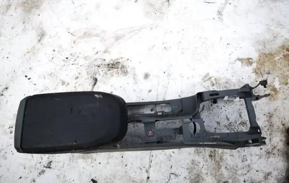Ford Focus Armrest