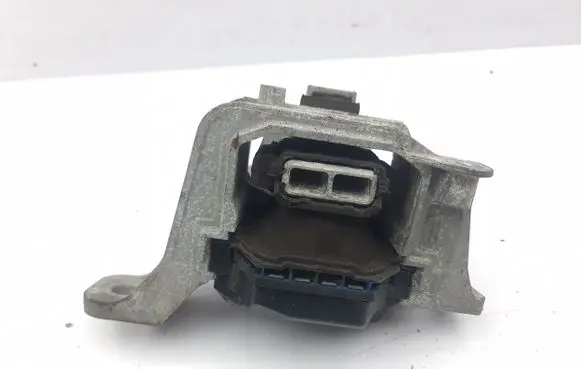 Ford Kuga III Engine mount bracket