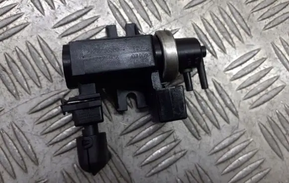BMW 3 E46 Valve vacuum 72279600