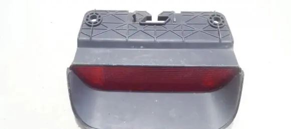 Honda CR-V Third/center stoplight P6939