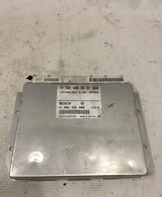 Mercedes-Benz E W210 Engine control unit/module 0315450832Q02 0265109499 DKDV44003570