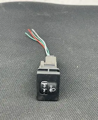 Toyota Auris 150 Headlight level height control switch 8415202090