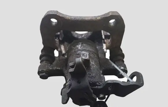 Renault Clio III Rear brake caliper