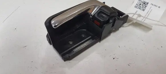 Toyota Avensis T250 Rear door interior handle 50594A1