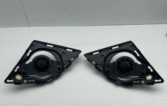Audi Q7 4M Side speaker frame 4M0035428 4M0035427