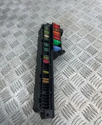 BMW 5 E60 E61 Fuse module 6957330
