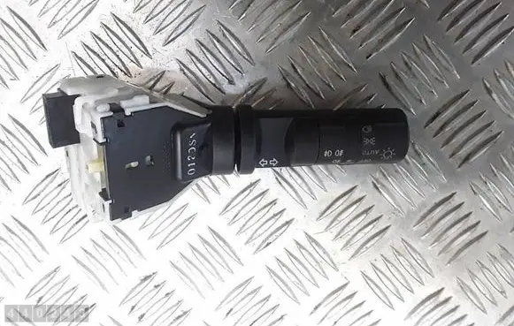Nissan Qashqai Indicator stalk NILES14425