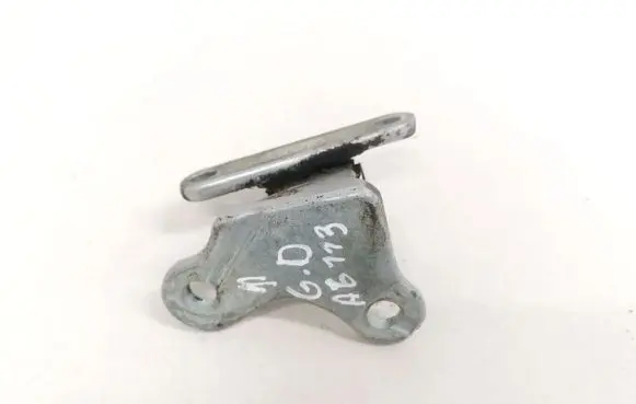 Mitsubishi Colt Rear door lower hinge