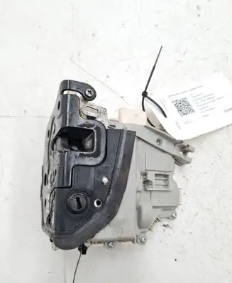 Seat Altea Rear door lock 5P0839012B
