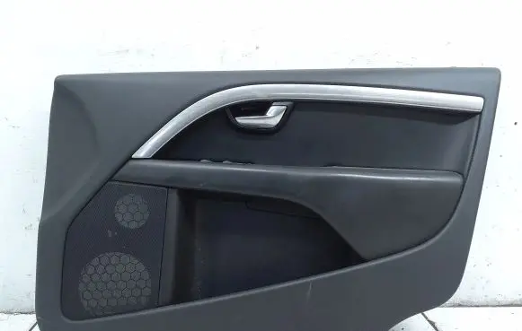 Volvo V70 Front door card panel trim 39883510