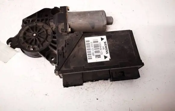 Audi A4 S4 B6 8E 8H Rear door window regulator motor 105849103 8E0959802A