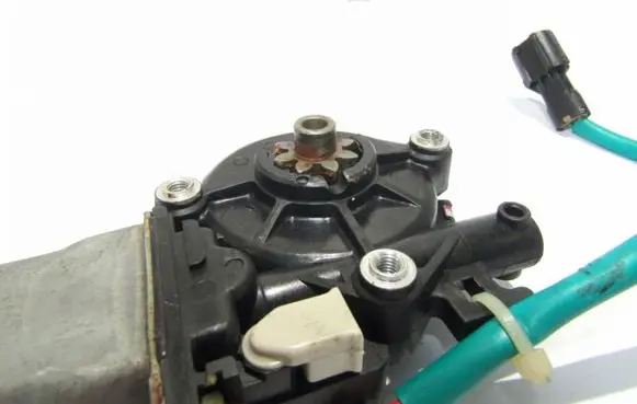 KIA Carens I Rear door window regulator motor XH504P0