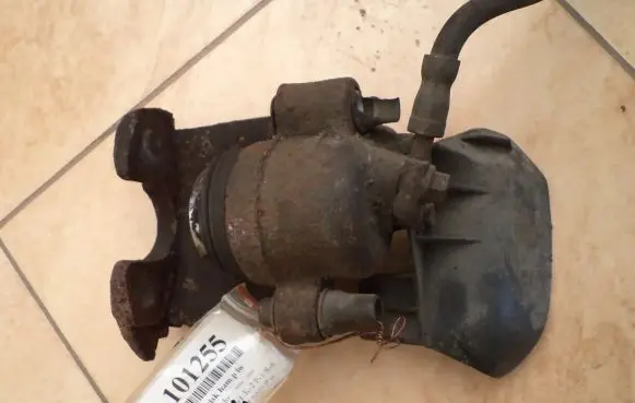Volkswagen Polo III 6N 6N2 6NF Front brake caliper
