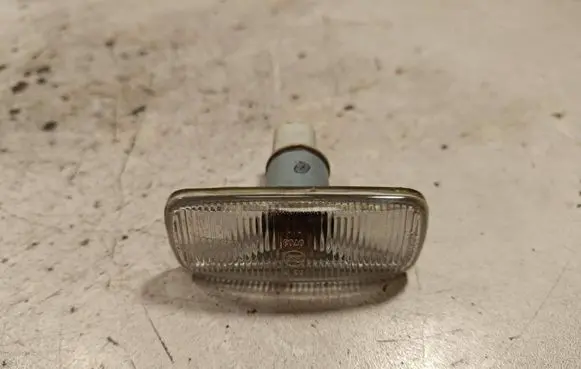 Jeep Grand Cherokee Front fender indicator light W5WHSG PCAAGS