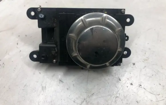 BMW 5 E60 E61 Head unit multimedia control 6944884