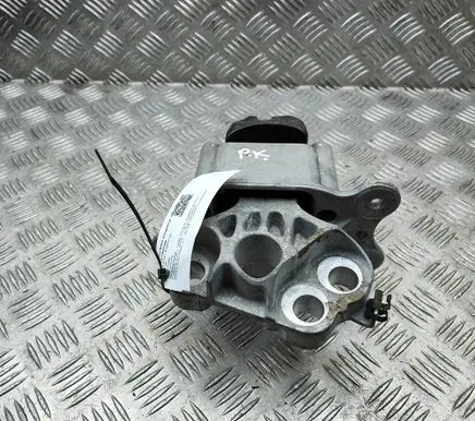 Land Rover Range Rover Evoque L551 Engine mount bracket K8D27M121AE
