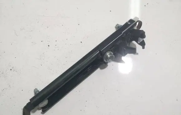 Opel Zafira A Seat belt adjustment rail 090560650