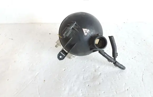 Mercedes-Benz B W245 Coolant expansion tank/reservoir 1695000149