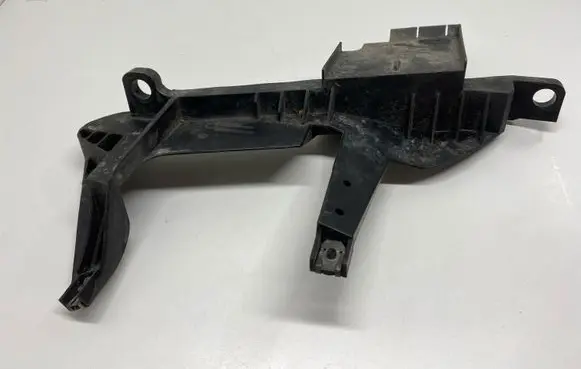 BMW X3 E83 Headlight/headlamp mounting bracket 1301073025