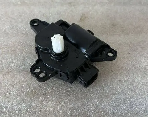 Hyundai i30 A/C air flow flap actuator/motor EA1F0-EDFAD02