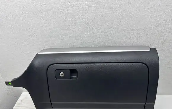 Volkswagen Golf VI Glove box set 1K1857135
