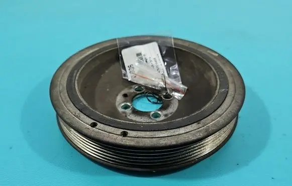 Opel Zafira B Crankshaft pulley 55210310 IMPRK1519336