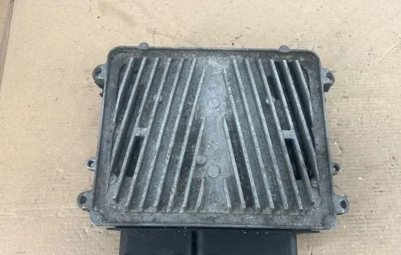 Mercedes-Benz SLK R170 Engine control unit/module A2721532979 A0014468340 1039S05597