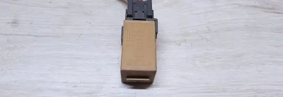 BMW 5 E39 Window control relay 61368384505