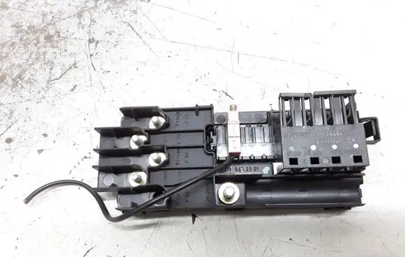 Mercedes-Benz E W211 Fuse module 2115452301