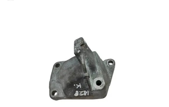 Dodge Durango Engine mounting bracket 68252524AA P68252524AA
