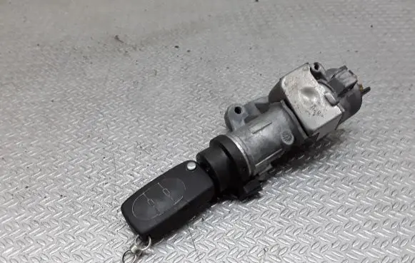 Audi A4 S4 B6 8E 8H Ignition lock 4B0905851G