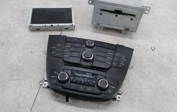 Opel Insignia A Radio/CD/DVD/GPS head unit