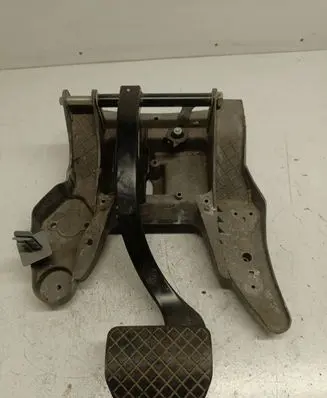 Audi Q7 4L Brake pedal bracket assembly 7L8723031D